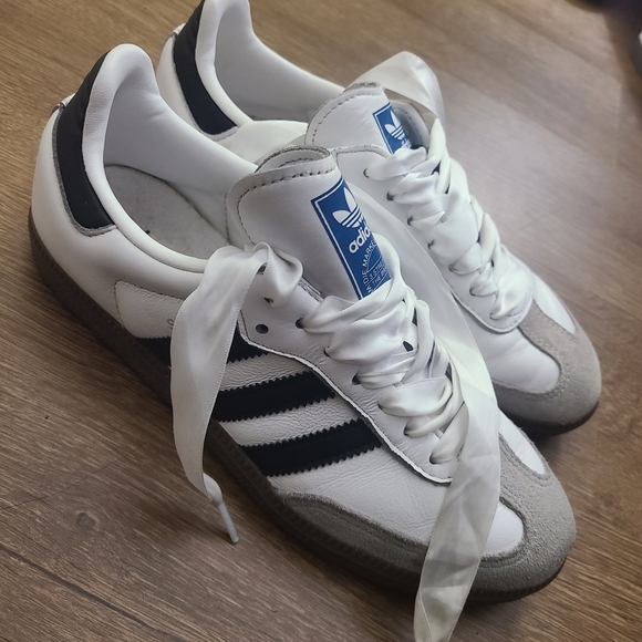 adidas gazelle silver green womens adidas Originals x Liberty London Older Kids Samba OG (GS) - Grey/Pink/Muti  Color - Trainers